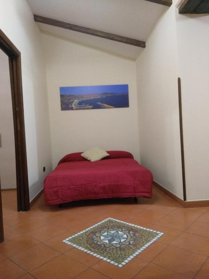 Home In Love: Vicoletto Dei Presepi Naples Exterior photo