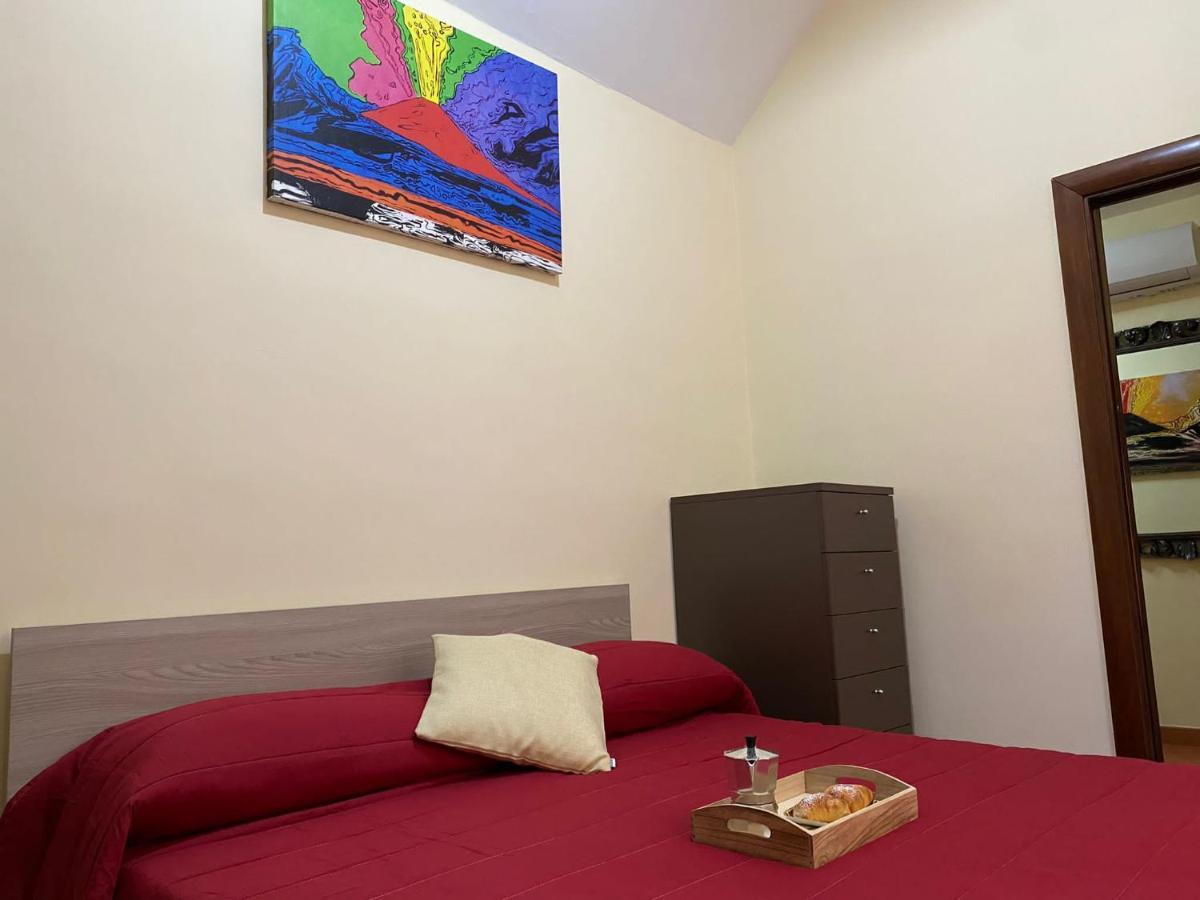 Home In Love: Vicoletto Dei Presepi Naples Exterior photo