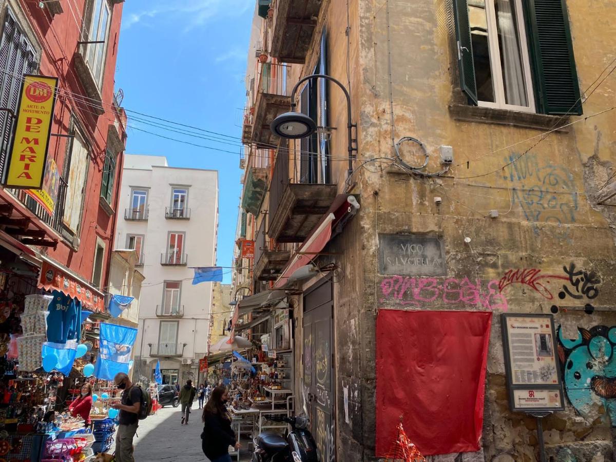 Home In Love: Vicoletto Dei Presepi Naples Exterior photo