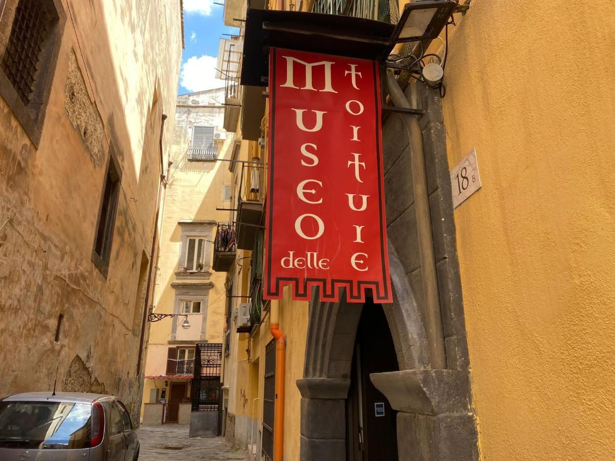 Home In Love: Vicoletto Dei Presepi Naples Exterior photo