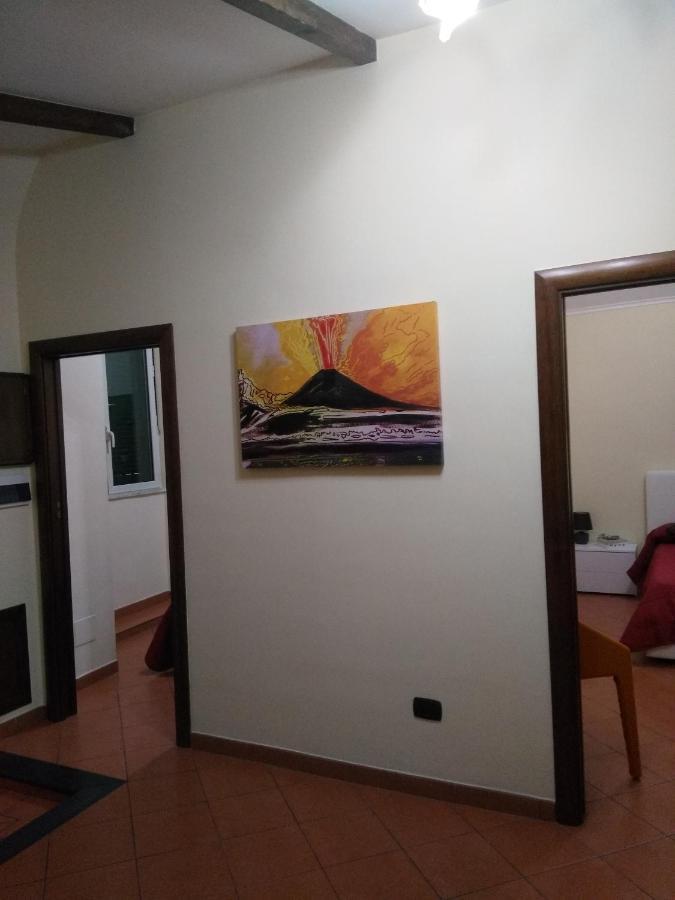 Home In Love: Vicoletto Dei Presepi Naples Exterior photo
